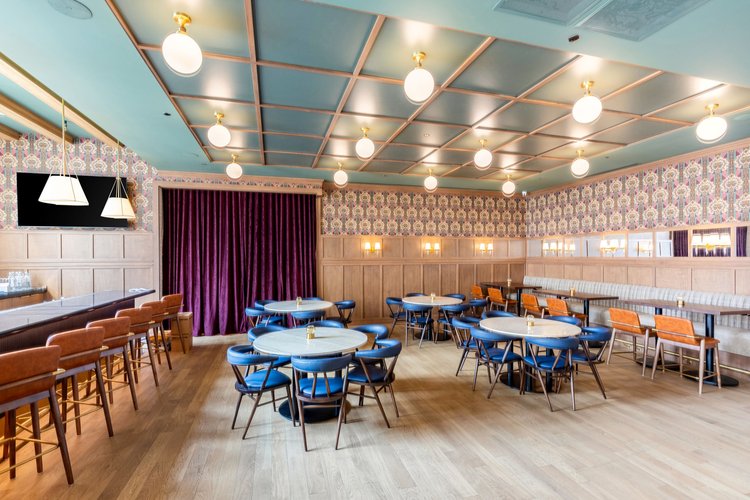 Metal chairs Design Styles for Every Restaurant restaurant booths Chicago
